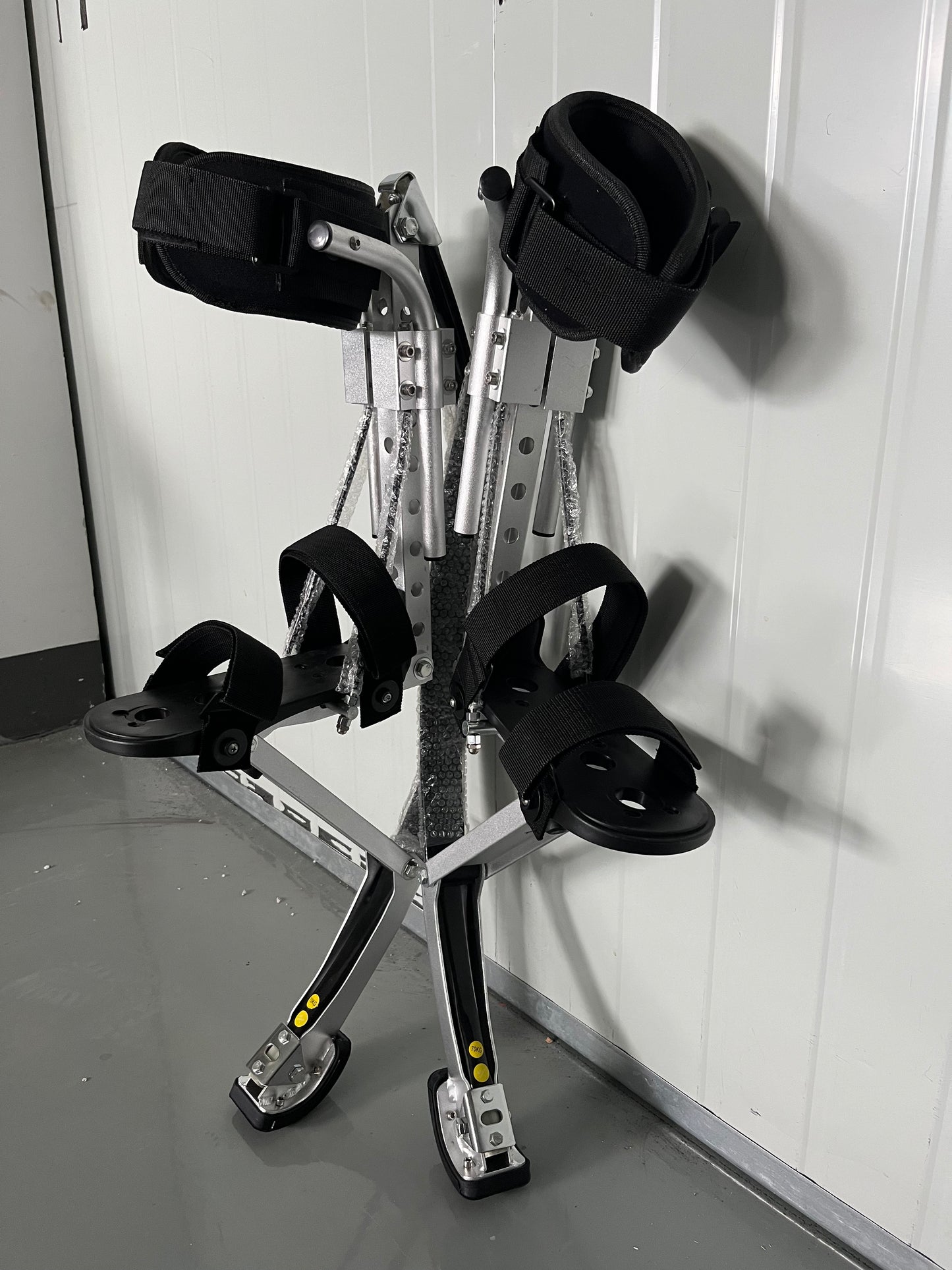 Skyrunner Classic Jumping Stilts with Upgraded Straps Model Size (200-242lbs/90~110kg)