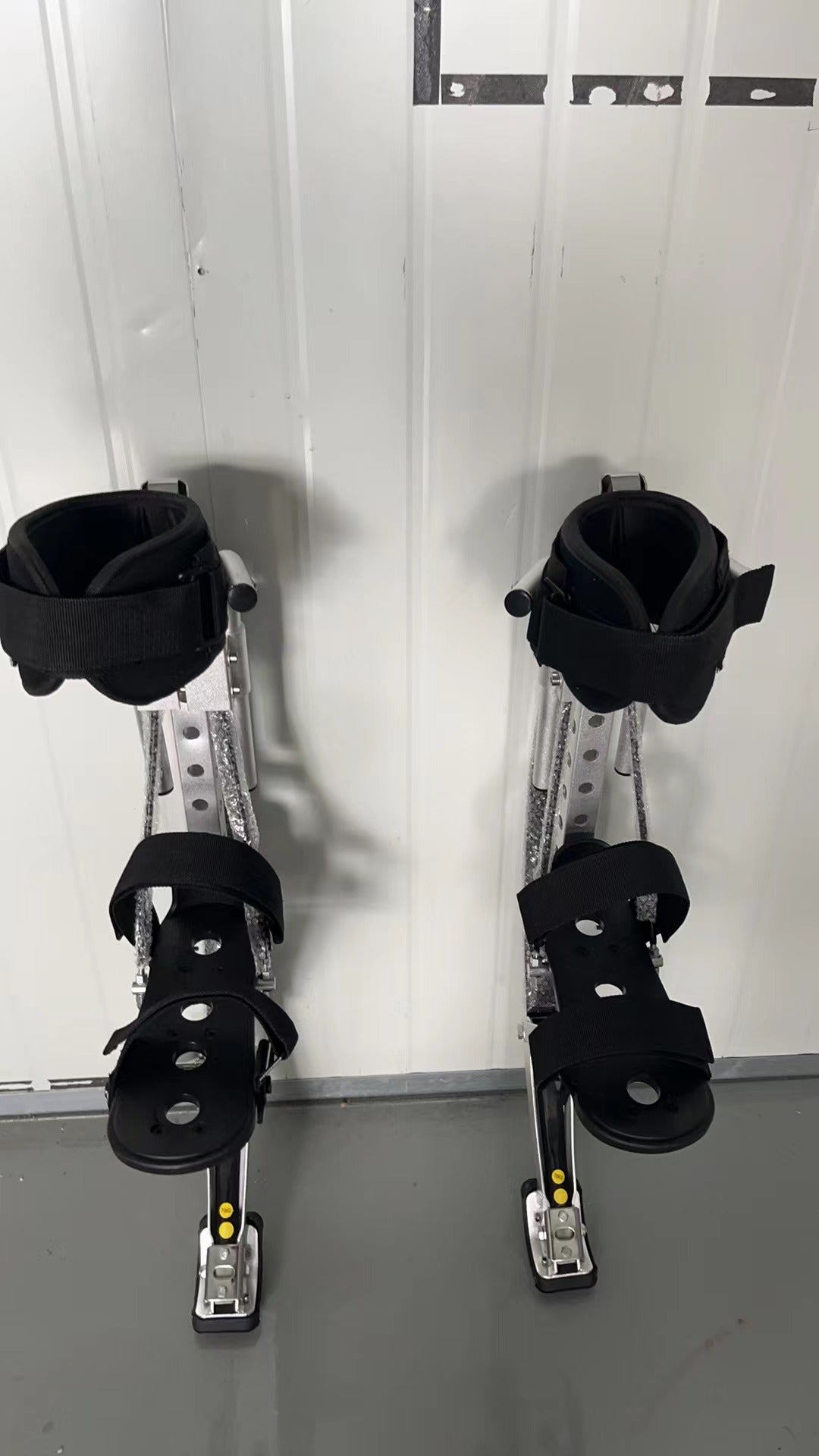 Skyrunner Classic Jumping Stilts with Upgraded Straps Model Size (200-242lbs/90~110kg)