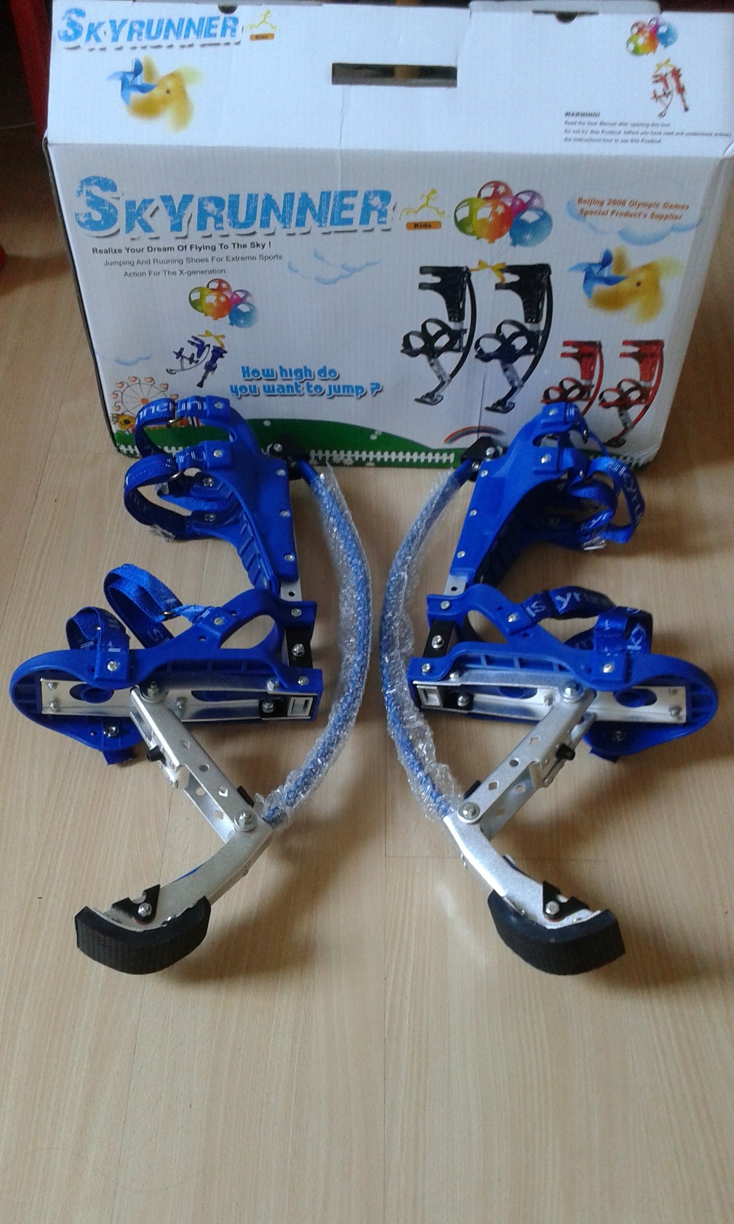 Skyrunner Kids/Child Youth Kangaroo Shoes Jumping Stilts Fitness Exercise (66-110lbs/30-50kg) Blue